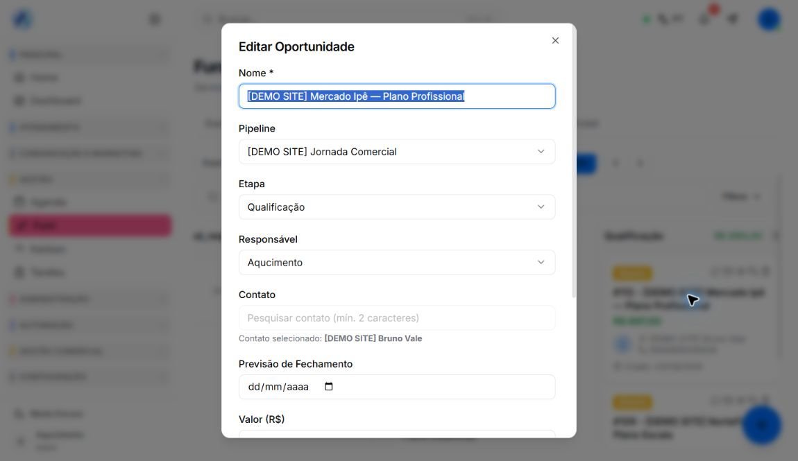 Parte superior da edição de uma oportunidade demonstrativa com nome, pipeline, etapa, responsável, contato e previsão de fechamento